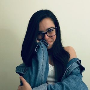 Meet your Posher, Jenna